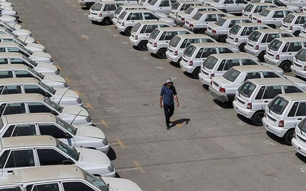 جزئیات جدید از دپوی خودرو در انبار خودروسازان | وزارت صمت تکذیب کرد