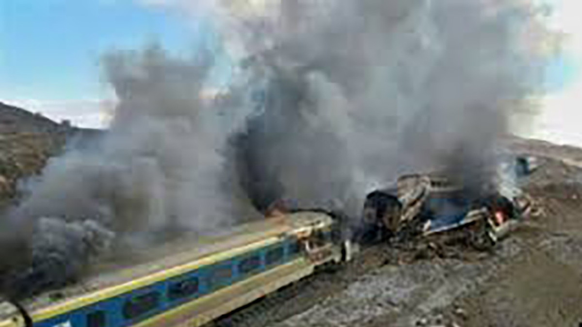 برخورد هولناک دو دستگاه قطار در ایستگاه راه آهن اراک | تعداد مصدومان اعلام شد