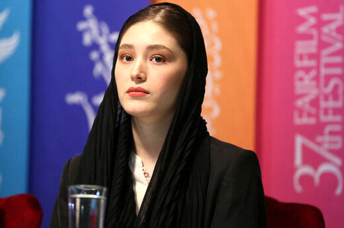 واکنش فرشته حسینی به محرومیت زنان از تحصیل در افغانستان + عکس