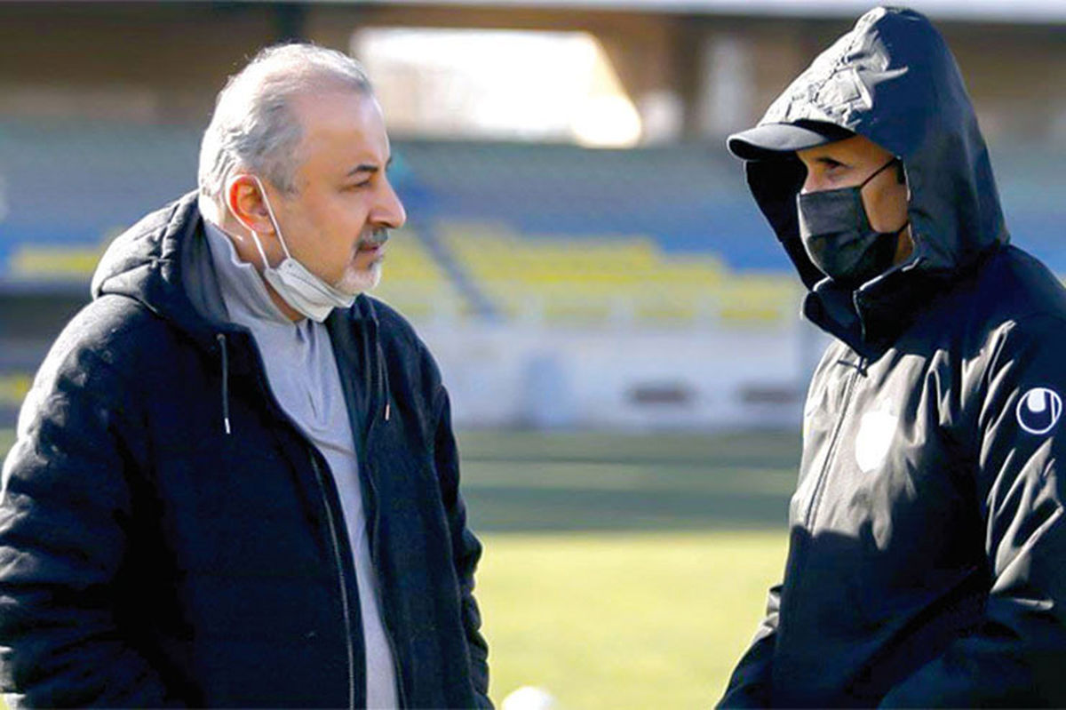 مدیر عامل باشگاه پرسپولیس آب پاکی را روی دست گل محمدی ریخت