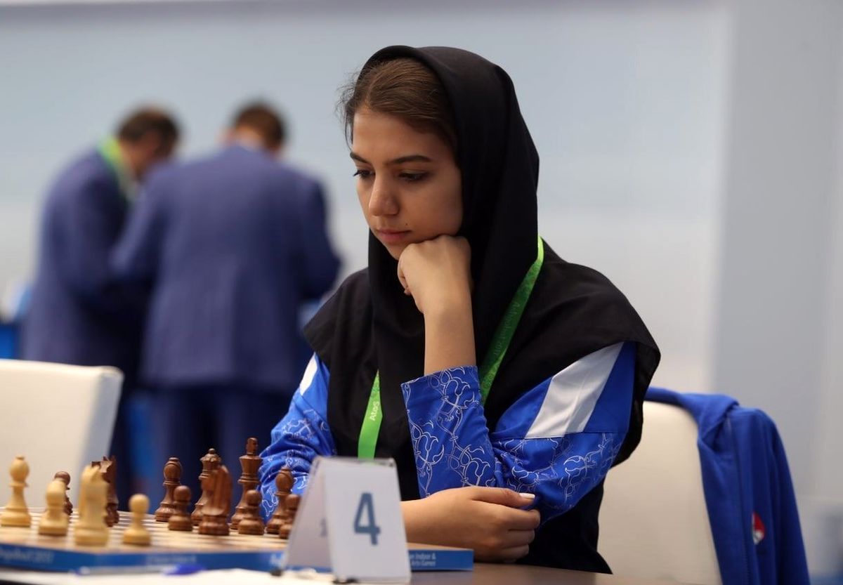 حضور تنها نماینده زنان ایران بدون حجاب در مسابقات شطرنج قهرمانی جهان + عکس