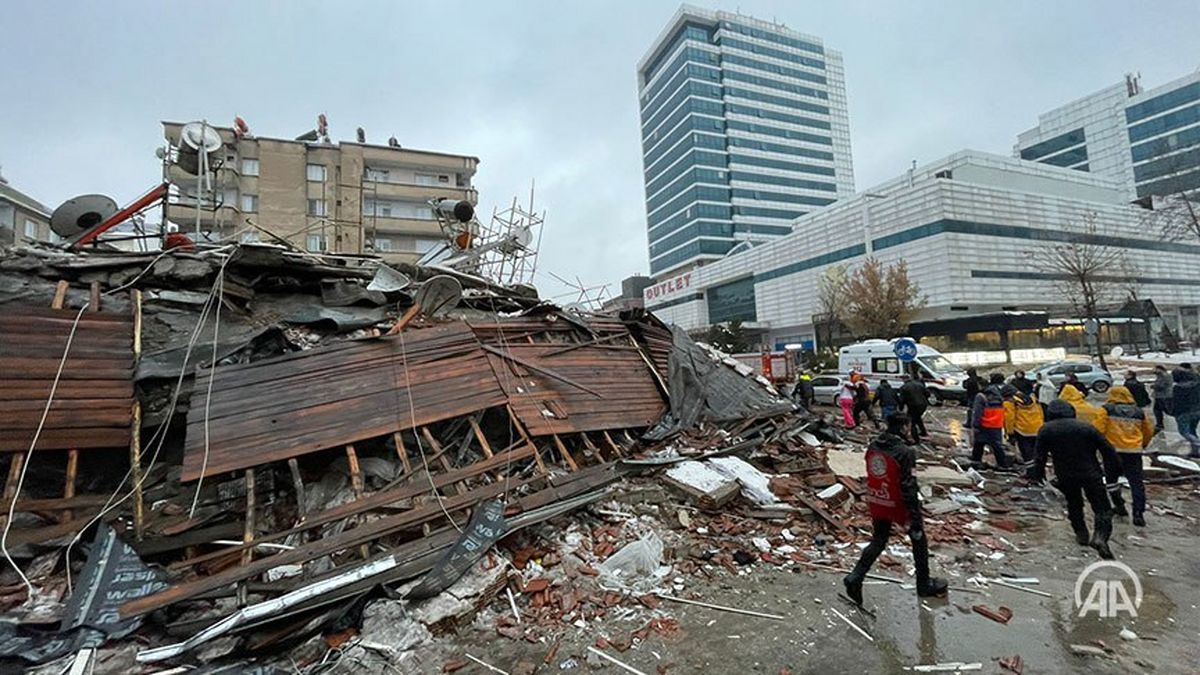 مفقود شدن سه ملی‌پوش ایرانی پس از زلزله در ترکیه !