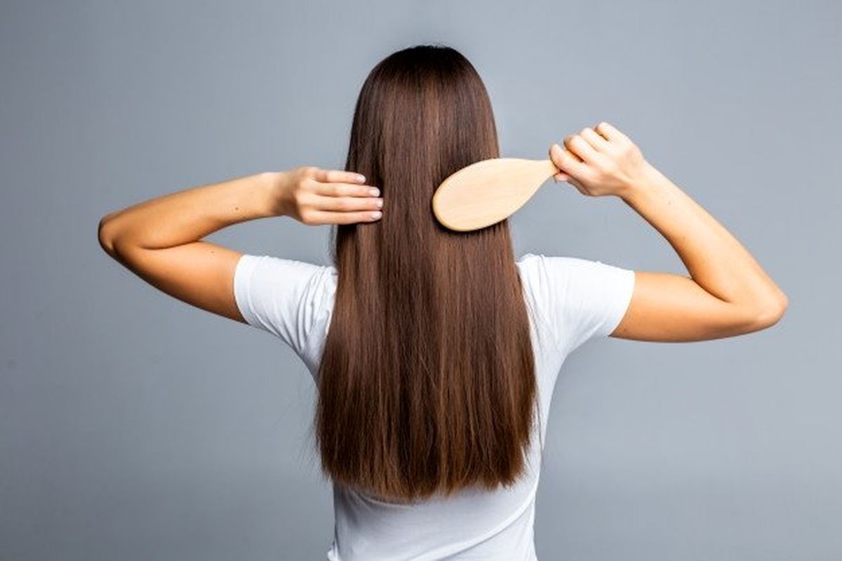 راهکارهای ساده و مفید برای مقابله با ریزش مو + جزئیات