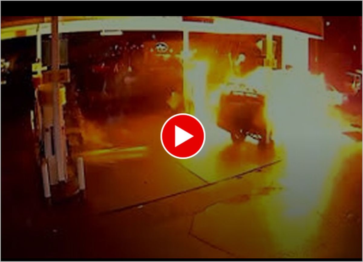ویدیو | راننده بی‌خیال آتش گرفتن ماشینش را تماشا کرد