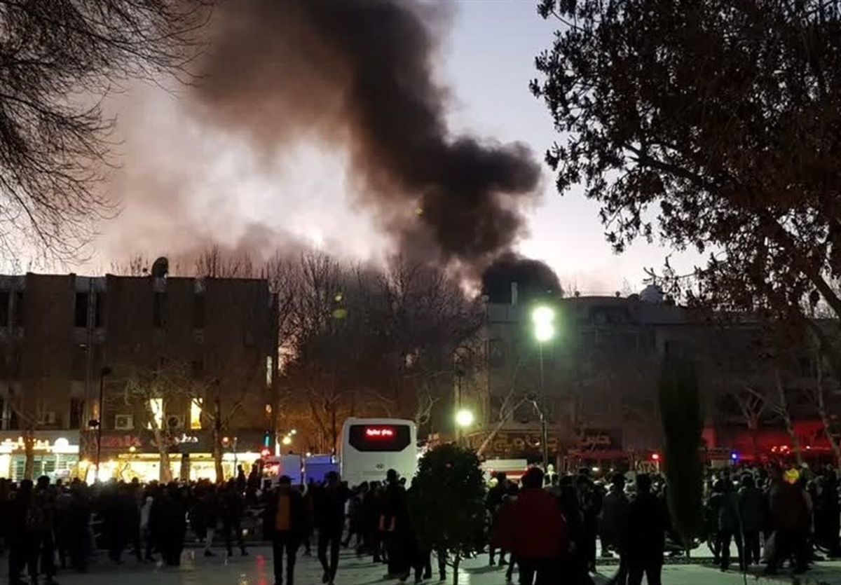 بازار آزادی اصفهان در آتش سوخت + فیلم