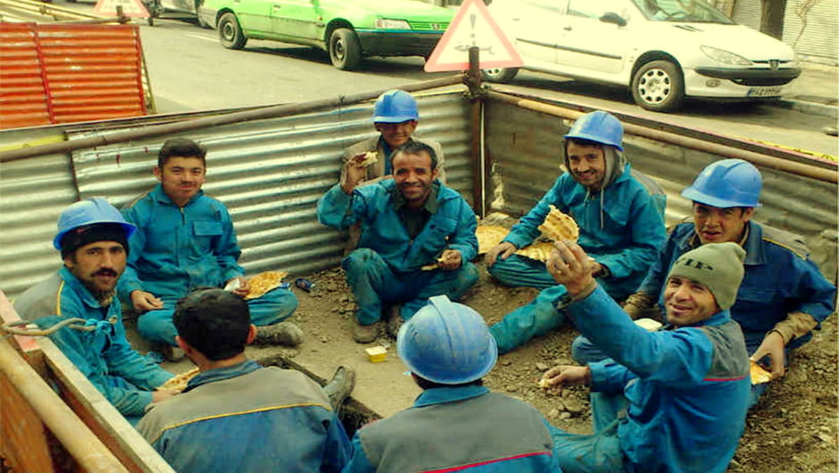تاکید رئیس جمهور درباره پرداخت حقوق کارگران