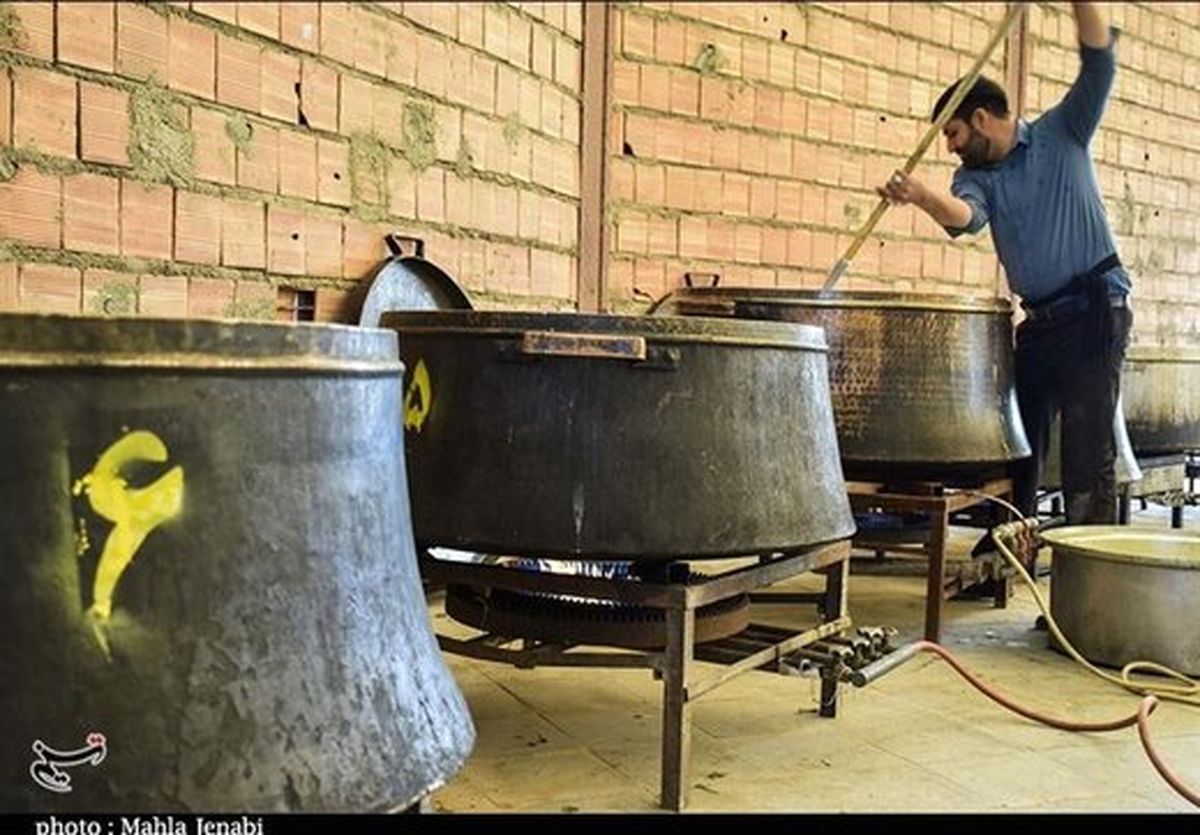 این آش ۱۲۰ سال قدمت دارد و هر سال به مناسبت عید فطر پخته می‌شود