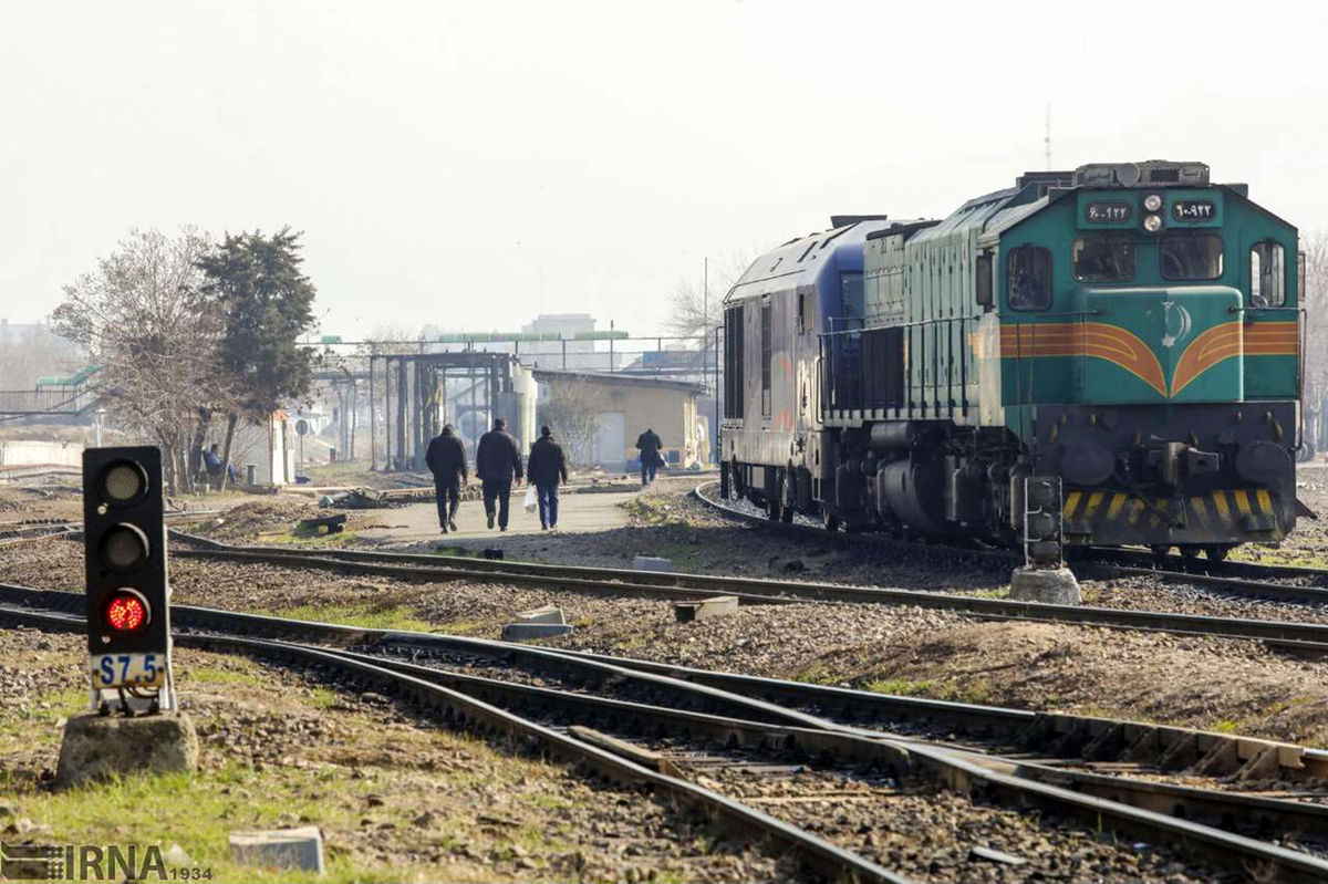 خروج قطار مسافربری تهران- زاهدان خسارت جانی و مالی نداشته است