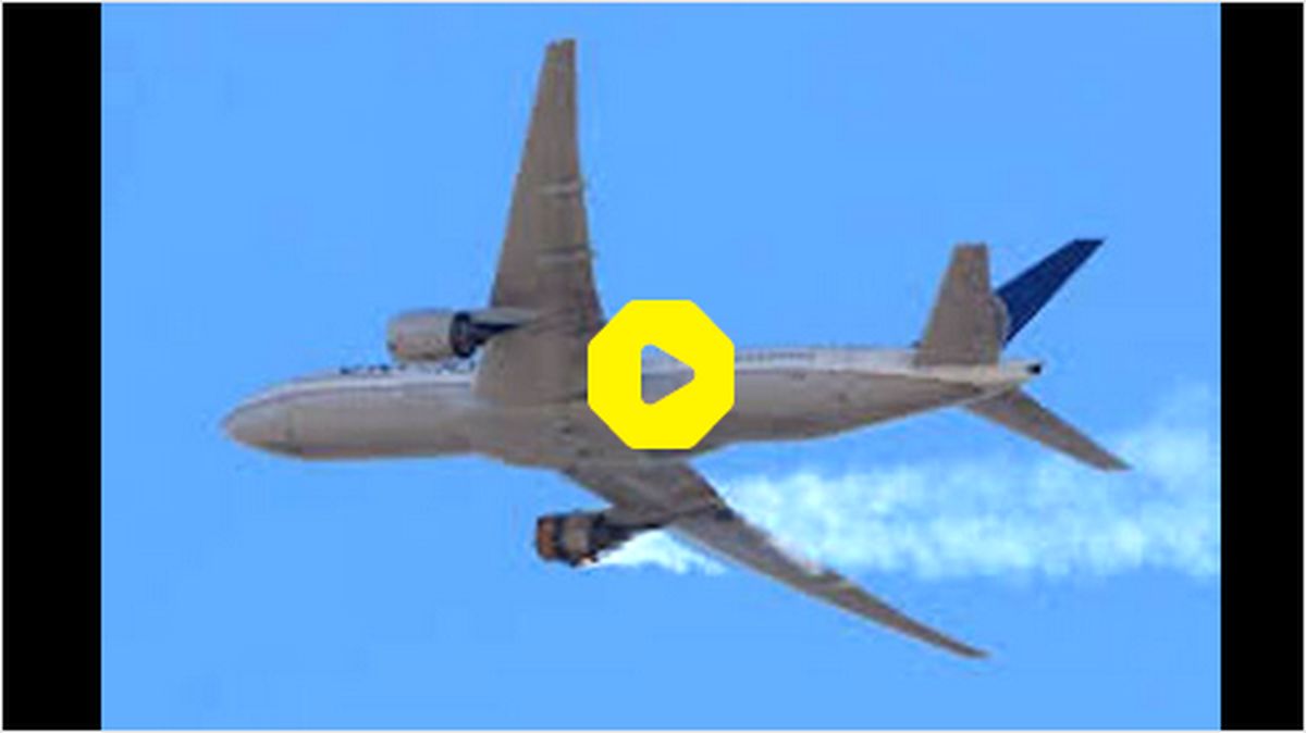 ببینید: تصاویری از لحظه آتش گرفتن هواپیمای بوئینگ ٧٧٧ در آسمان
