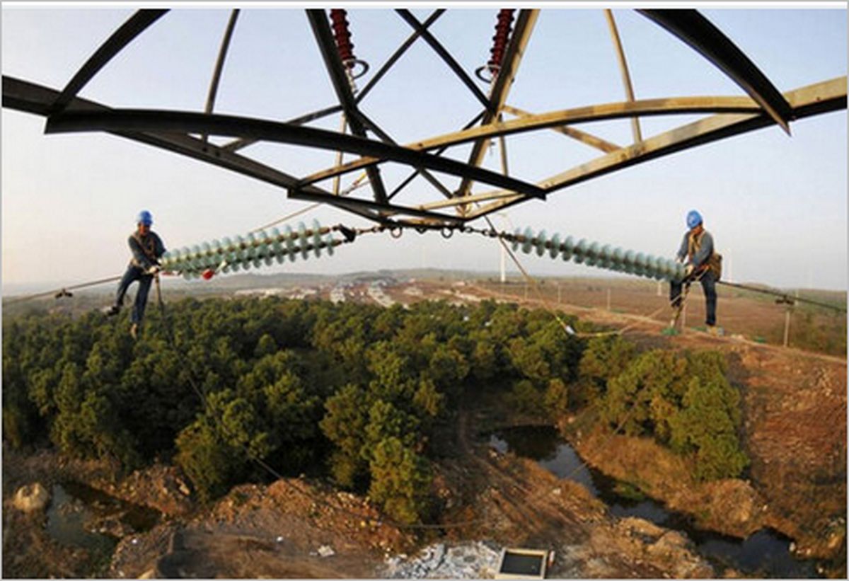 ببینید: تعمیر طولانی‌ترین خط برق جهان در چین