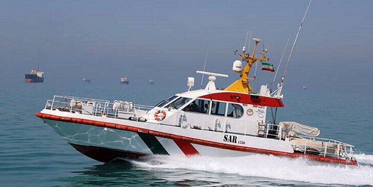 نجات هفت سرنشین شناور سلخ ۲ از غرق شدگی در آب‌های امارات