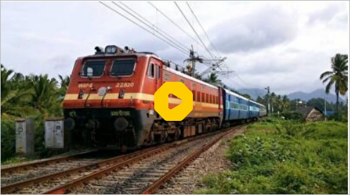 ببینید | تصادف وحشتناک قطار با مرد بی‌احتیاط هندی