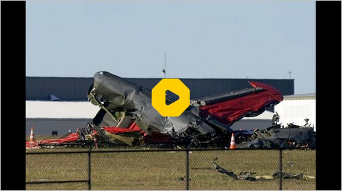 ببینید | برخورد وحشتناک دو هواپیما در نمایشگاه هوایی تگزاس