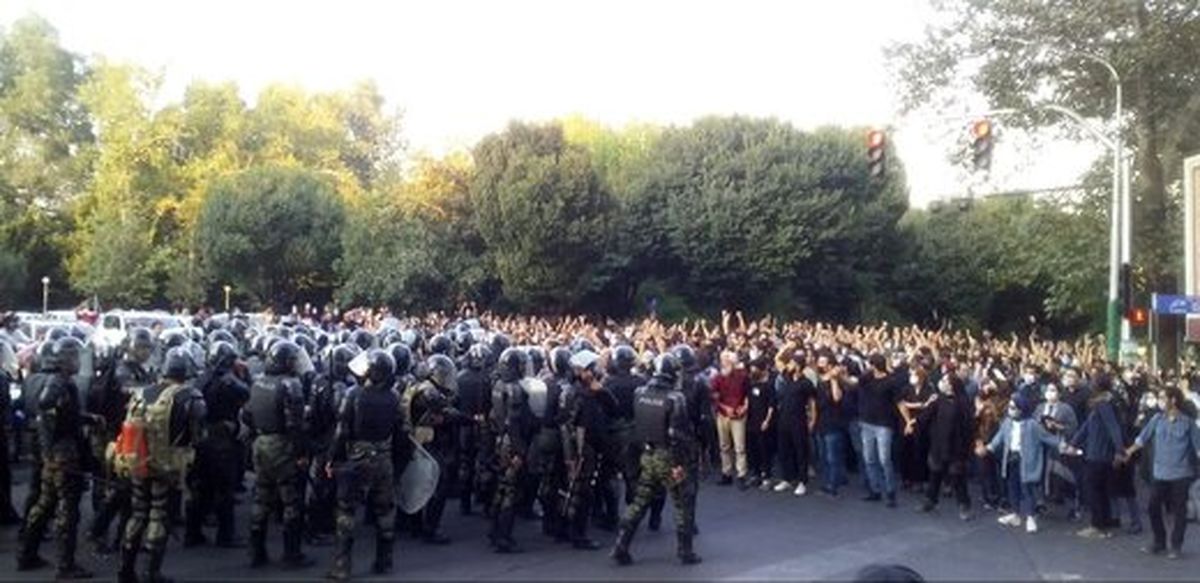 روزنامه دولتی ایران: تاکنون معترضی کشته نشده است!/آفتاب نیوز:چرا آمار رسمی کشته شدگان اعلام نمی شود؟