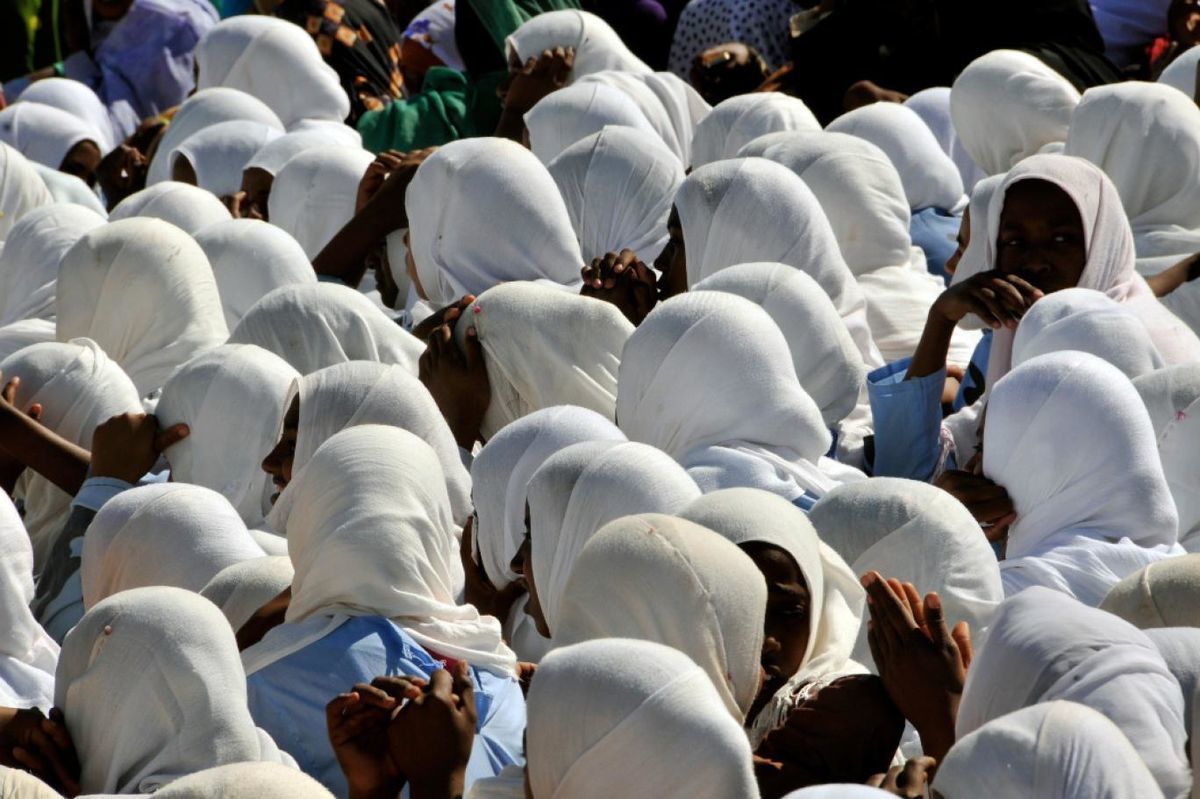 ممنوعیت پوشیدن عبا برای دانشجویان !