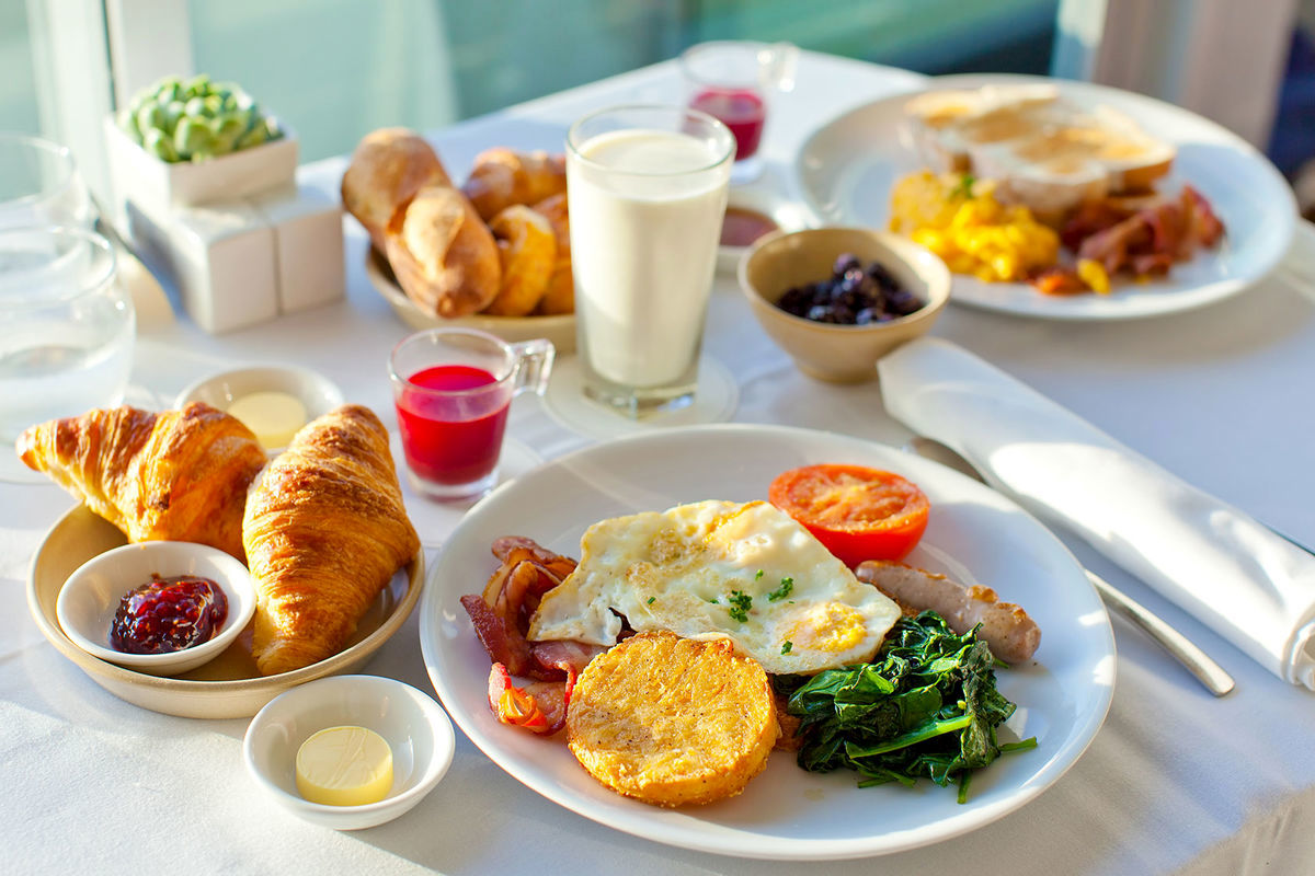 چرا خوردن صبحانه مهم است ؟