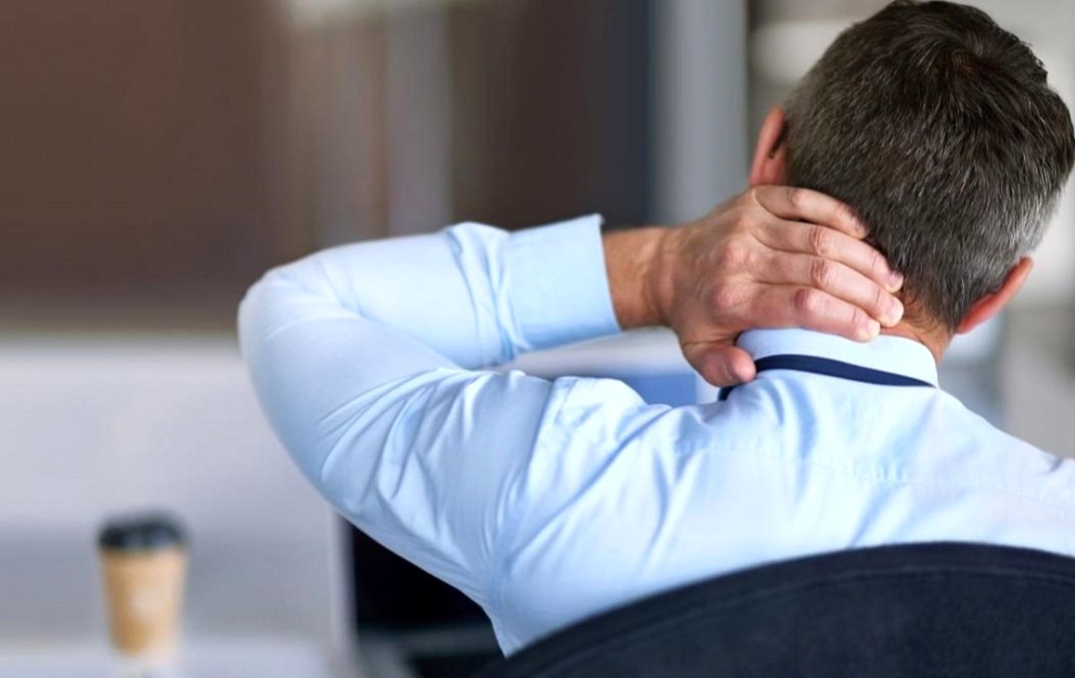 استرس بر گردن درد چه تاثیری دارد
