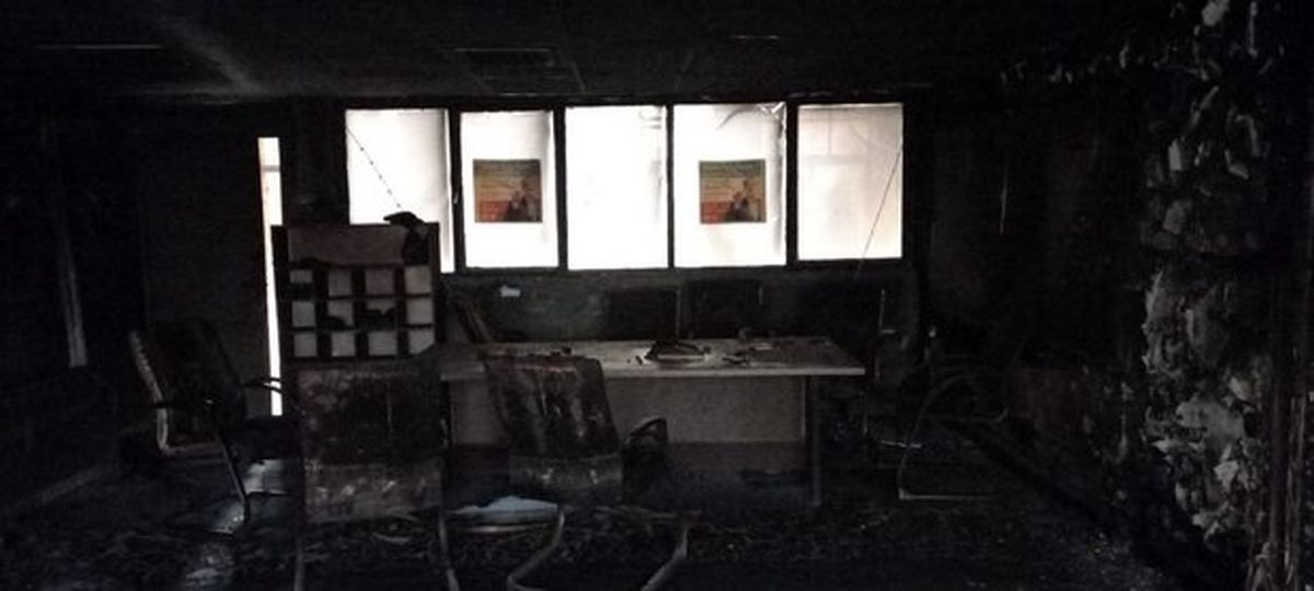 ببینید | تصاویری از آتش زدن دفتر بسیج دانشجویی دانشگاه شریف