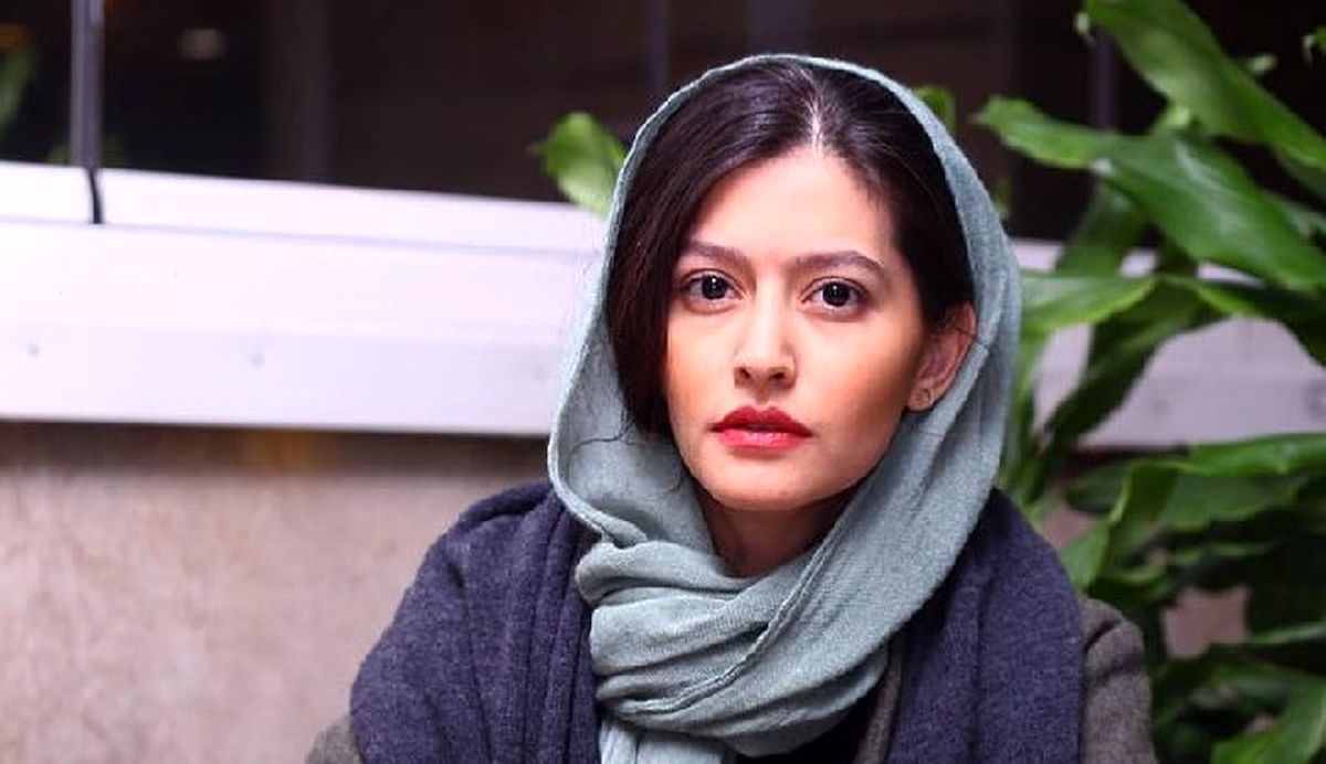 لباس جالب پردیس احمدیه در یک مراسم خبرساز شد