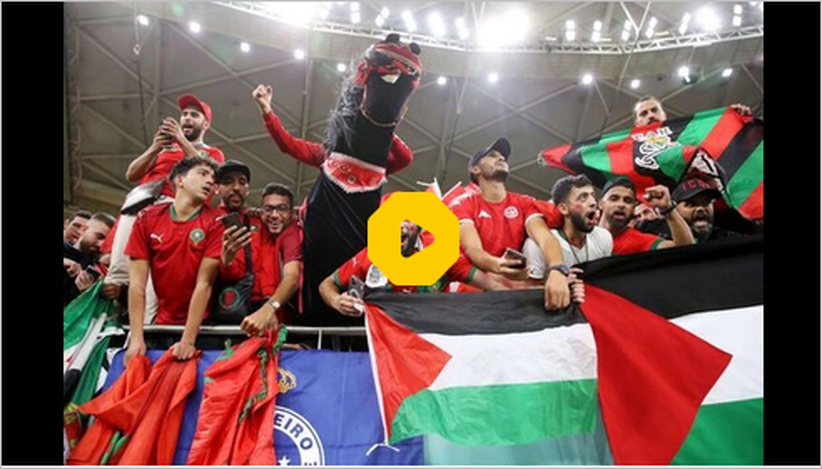 ببینید | شعار «لااله الا الله» مراکشی‌ها هنگام حضور «مکرون» در ورزشگاه