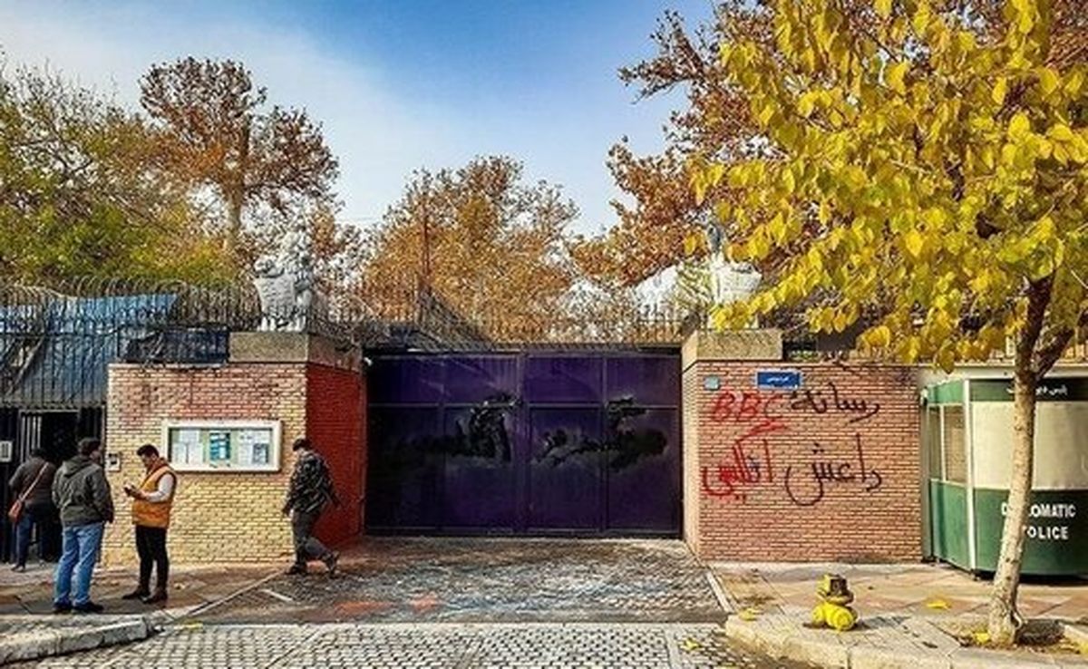 اقدام تعجب آور شهرداری تهران در اطراف سفارت انگلیس + عکس