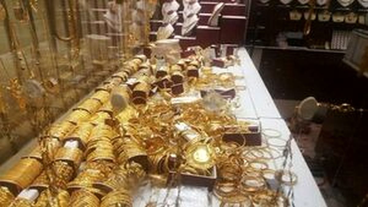 سرقت ۵ کیلو طلا از دو مغازه در کریمخان