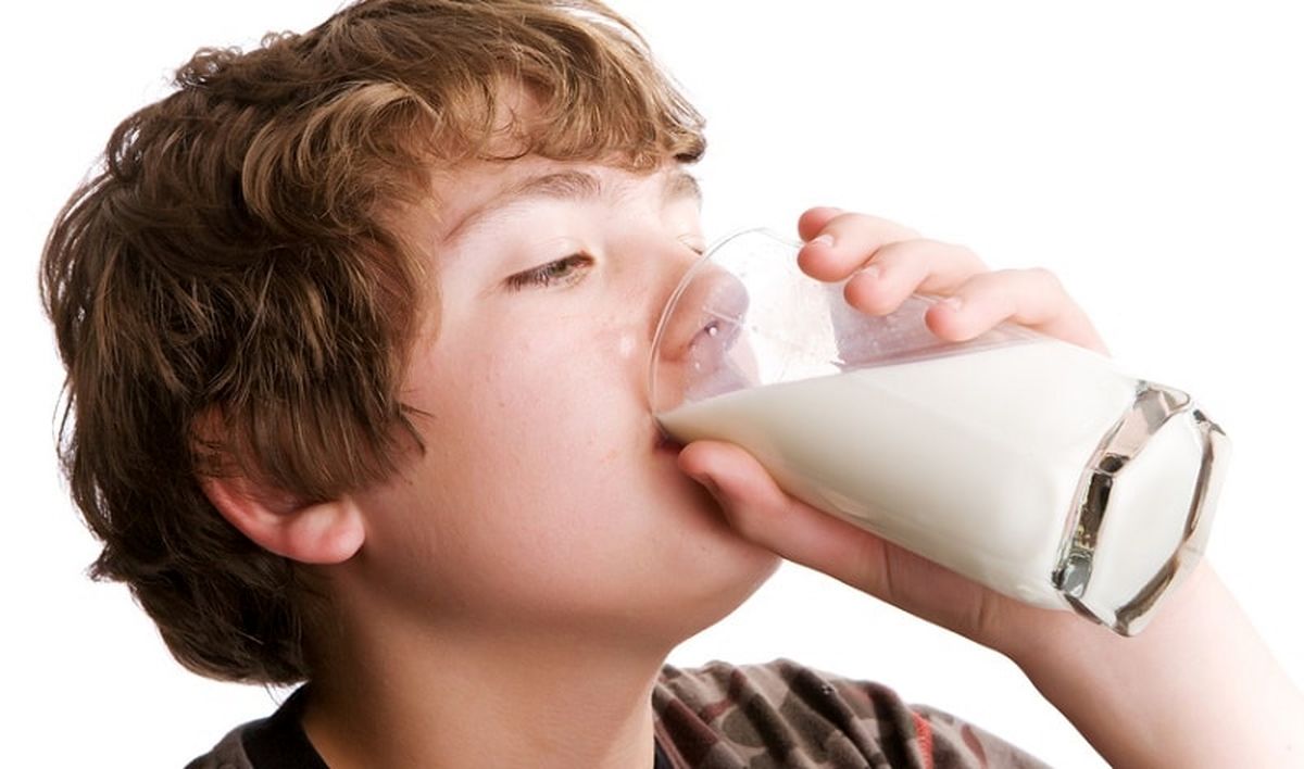 نوشیدن شیر قبل از خواب چه فوایدی دارد ؟