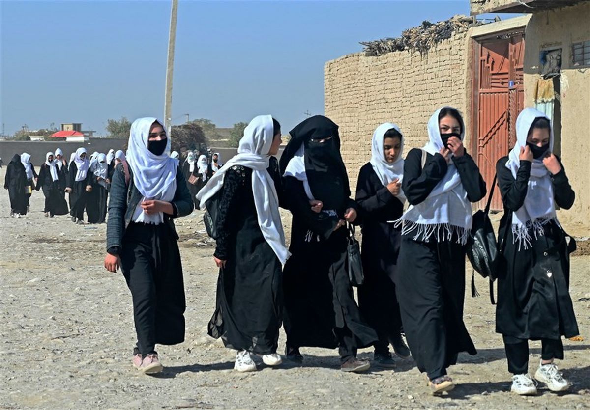 باز هم ممنوعیت برای زنان افغانستان | طالبان تحصیلات عالیه را ممنوع کرد !