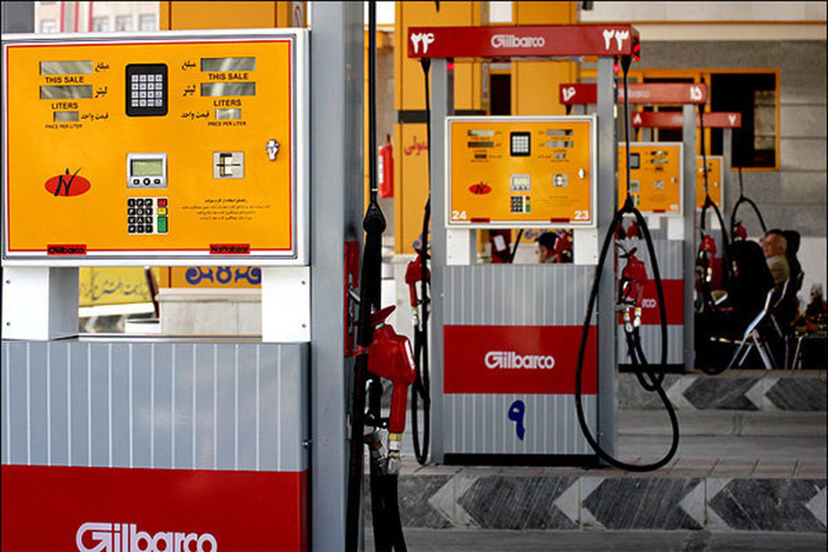 به ازای هر سکو در پمپ بنزین‌ها دو کارت سوخت وجود دارد