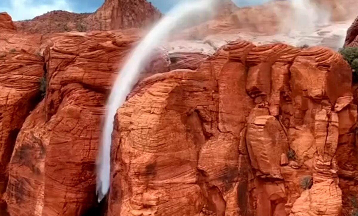 ویدیو | آبشار معکوس از عجایب طبیعت