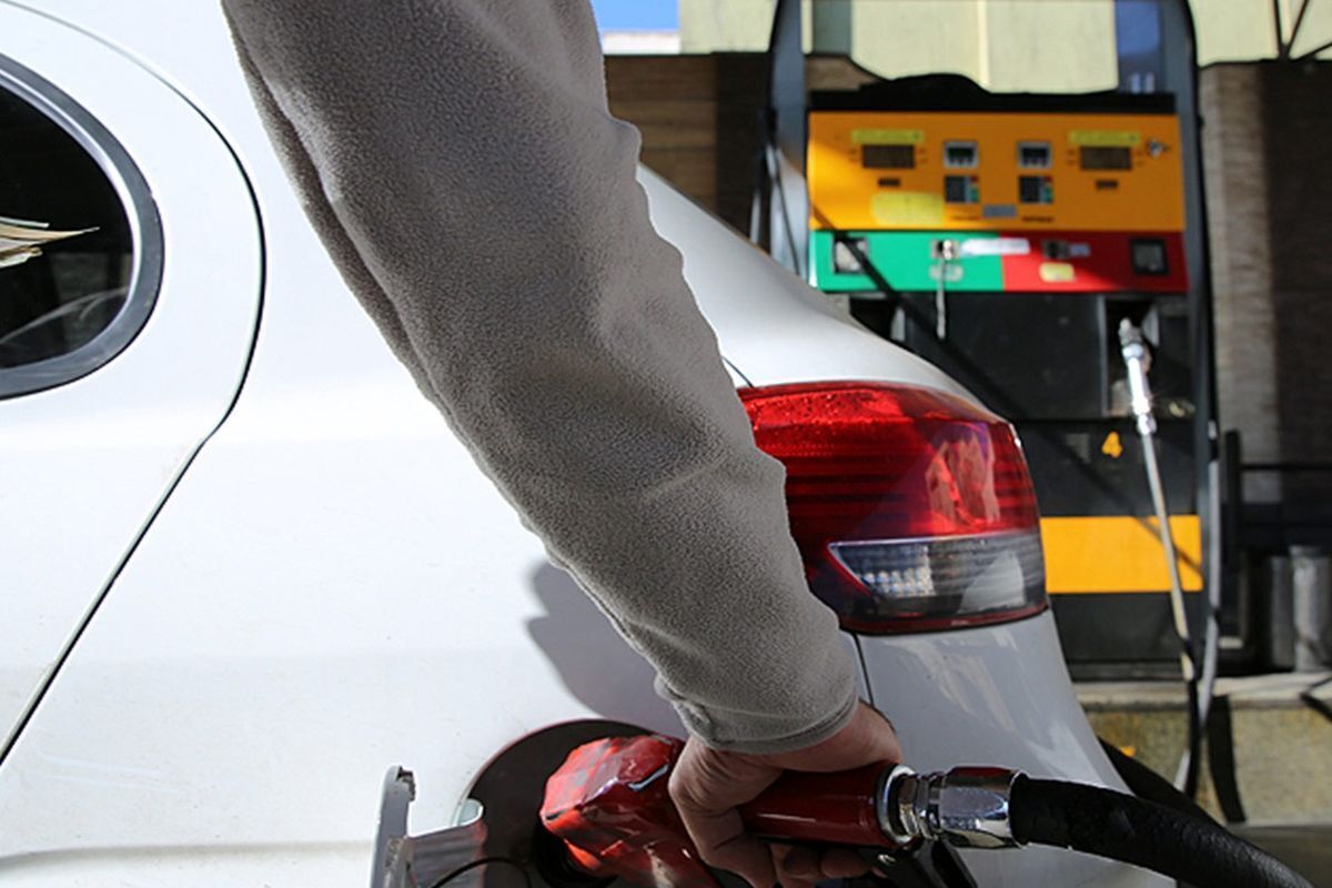 بنزین گران می‌شود ؟ | افزایش قیمت بنزین در صورت تایید سران قوا