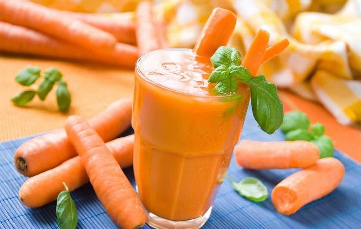 درمان کلسترول بالا با آب هویج و سبزی جعفری !