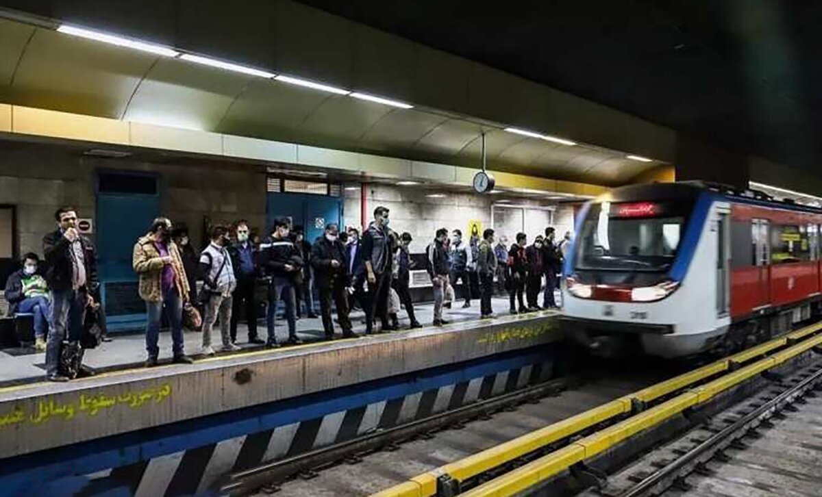 هدیه عجیب مترو تهران به بانوان بمناسبت روز مادر