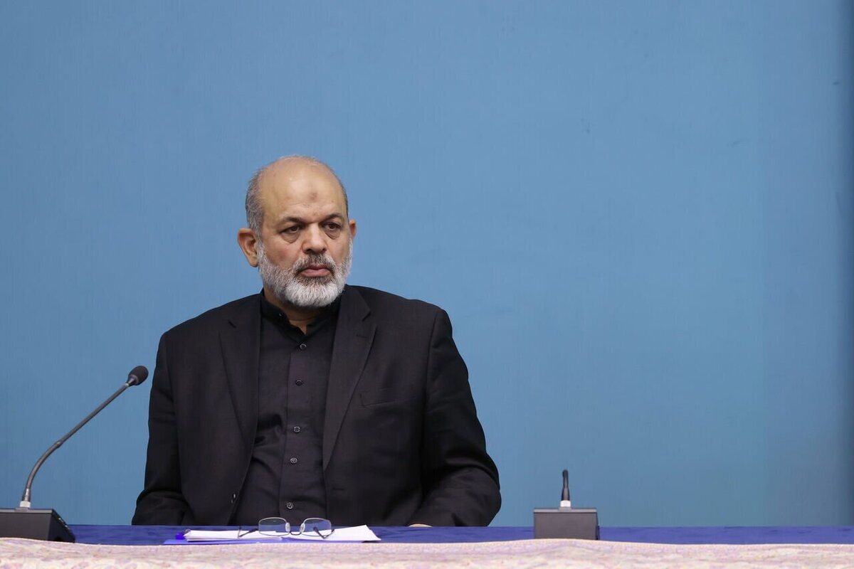 وزیر کشور: تعداد زیادی از شهدا در کرمان توسط ساچمه‌های درون موادمنفجره به شهادت رسیدند