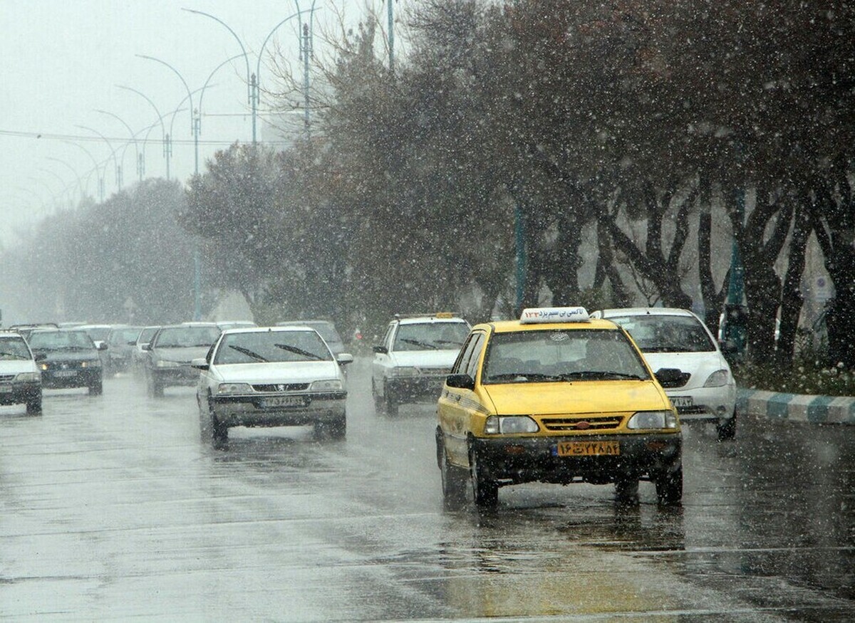 کاهش دمای هوا و بارش برف و باران در این استان‌ها