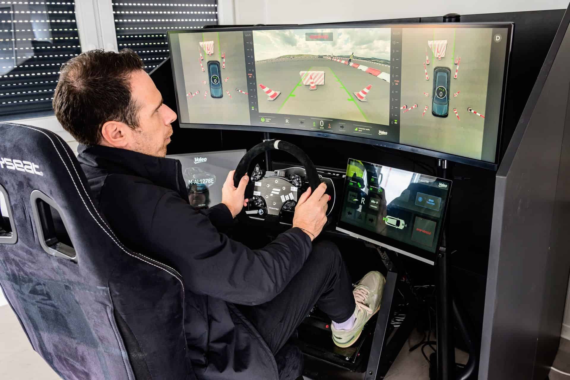 رانندگی از راه دور؛ فناوری جدید BMW رانندگی از راه دور؛ فناوری جدید BMW