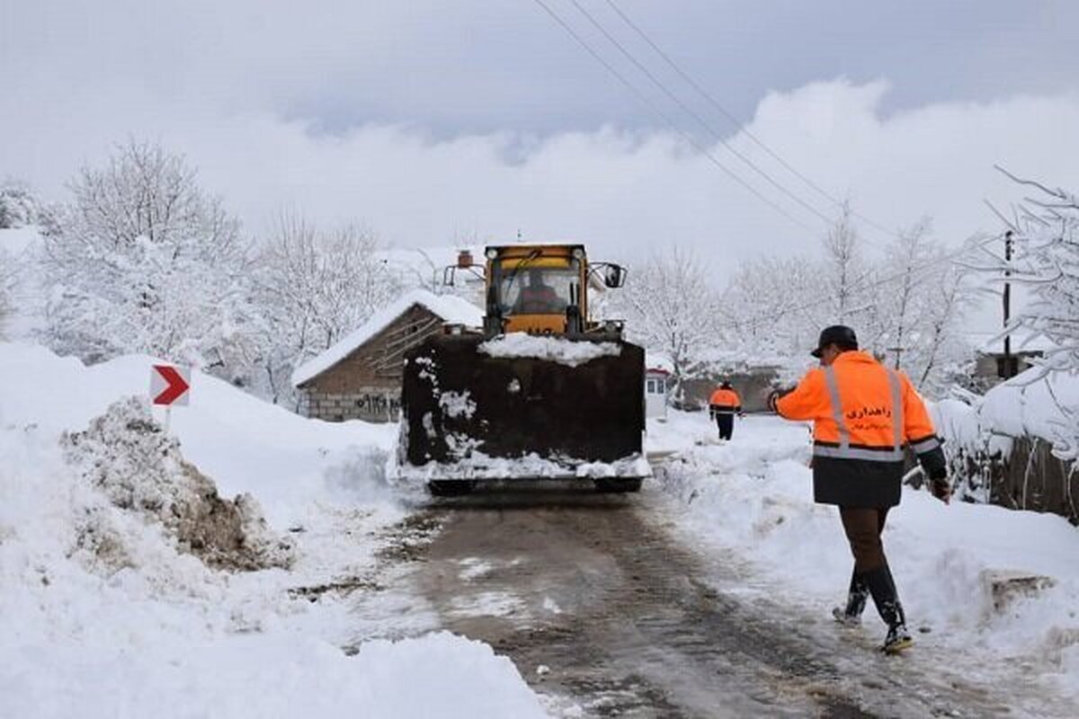مسدود شدن ۳۸۰ محور روستایی کشور در پی بارش برف