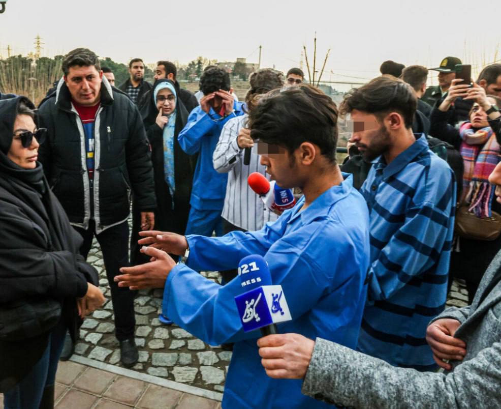 عکس | بازسازی صحنه قتل مرد جوان توسط ۴ نفر از اتباع