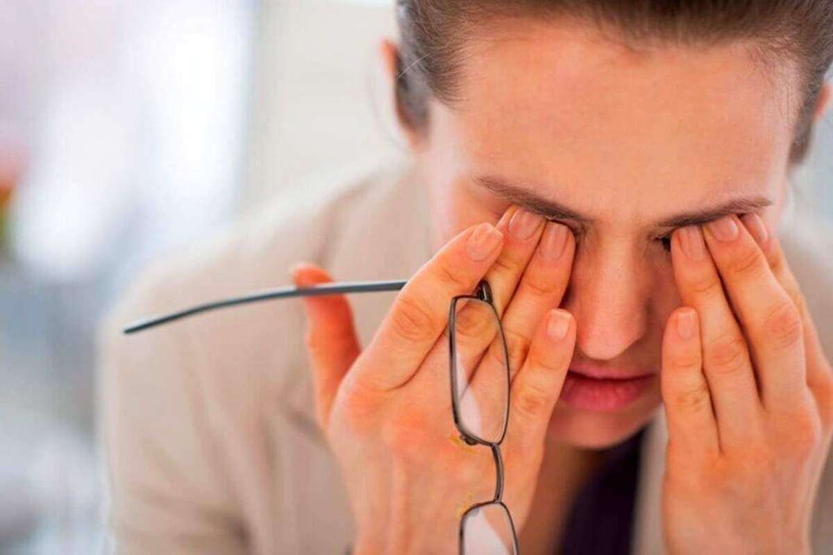 لطفا هر دقیقه ١٥ الی ٢٠ پلک بزنید | بروز بیماری‌های چشمی با استفاده مداوم از وسایل ارتباطی