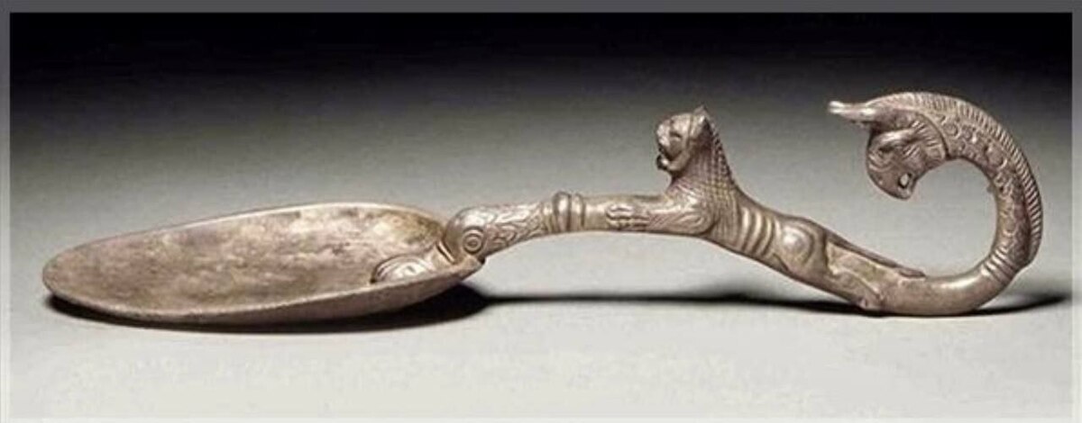 عکس | این «قاشق هخامنشی» حراج کریستی را بهم ریخت عکس | این «قاشق هخامنشی» حراج کریستی را بهم ریخت