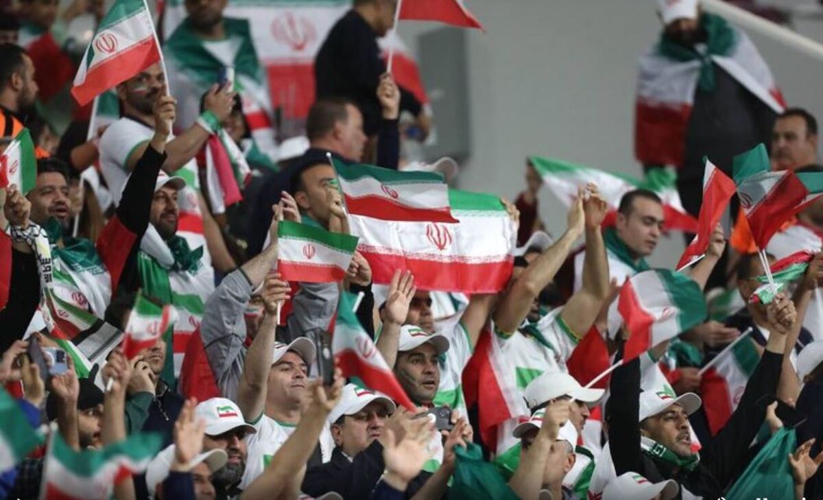 ببینید | حرکت عجیب تماشاچیان ایرانی در قطر