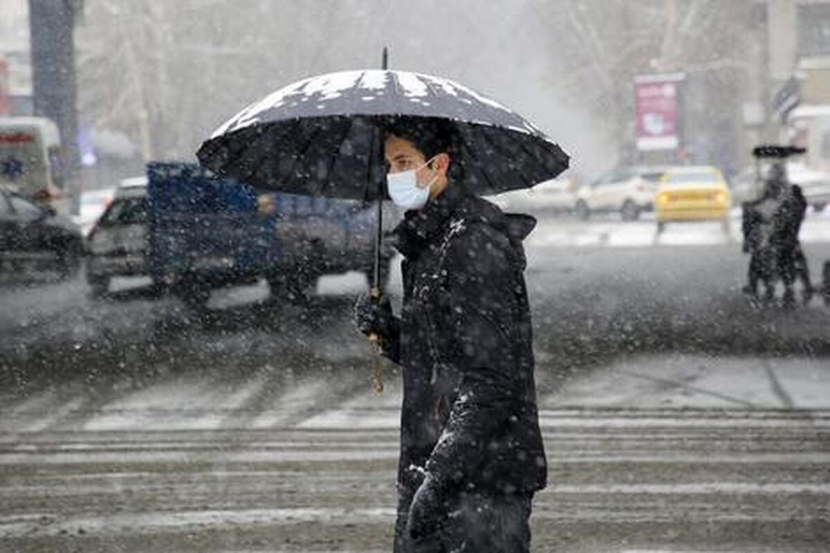 تهران دوشنبه بارانی است و سه‌شنبه یخ می‌زند