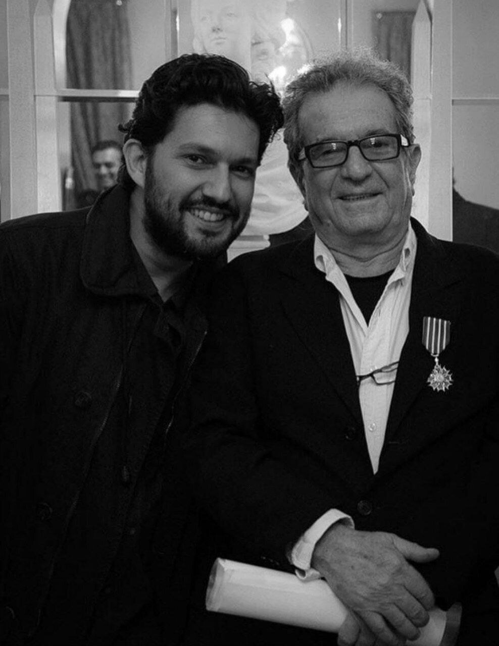 عکس دیدهنشده حامد بهداد در محل قتل داریوش مهرجویی عکس دیدهنشده حامد بهداد در محل قتل داریوش مهرجویی