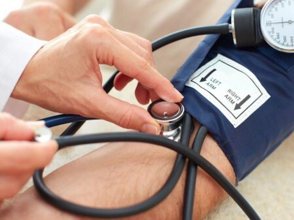 آیا فشار خون بالا می‌تواند باعث تشنگی شود؟