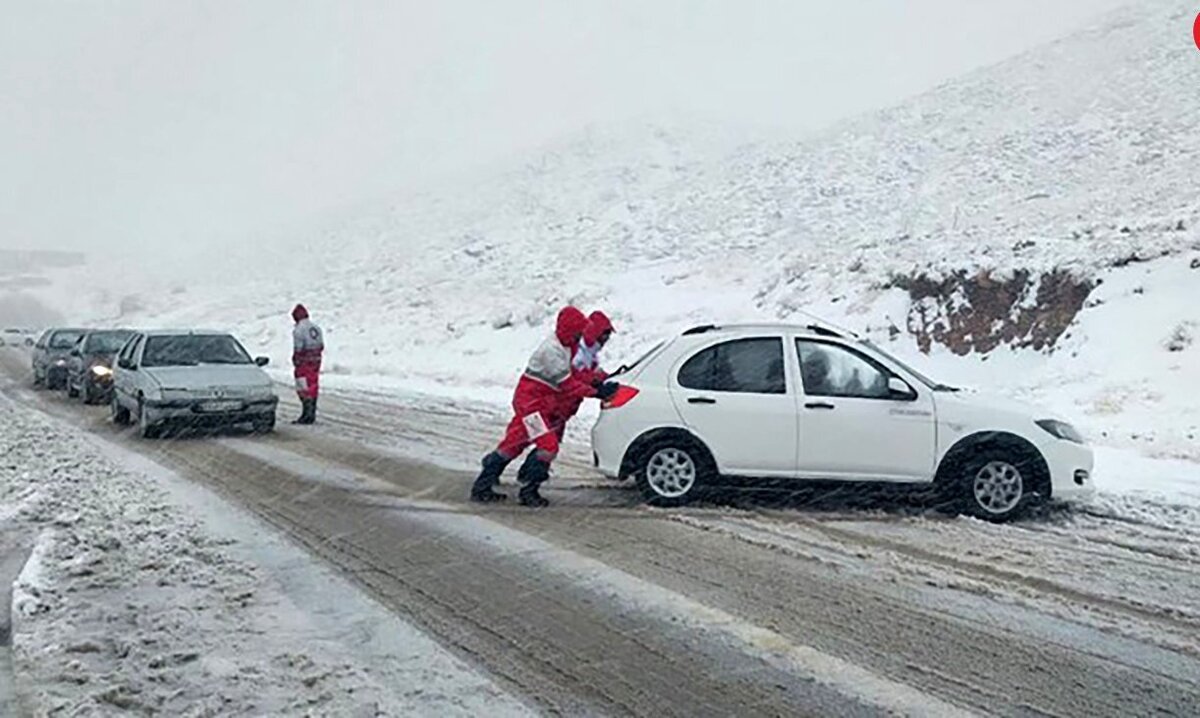 ورود سامانه بارشی جدید و یخبندان در ۱۳ استان‌