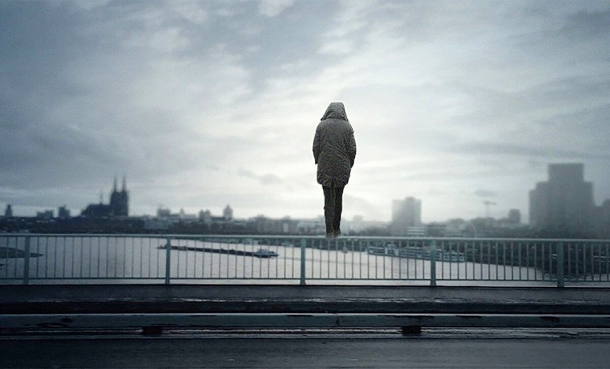 اقدام به خودکشی زن جوان از روی پل ستارخان