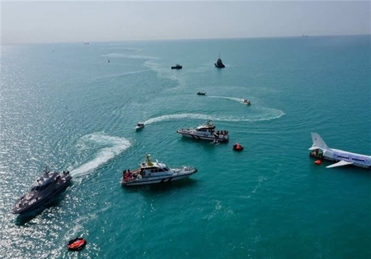 اتفاقی هولناک برای شناور مسافری در خلیج‌فارس | شناور غرق شد