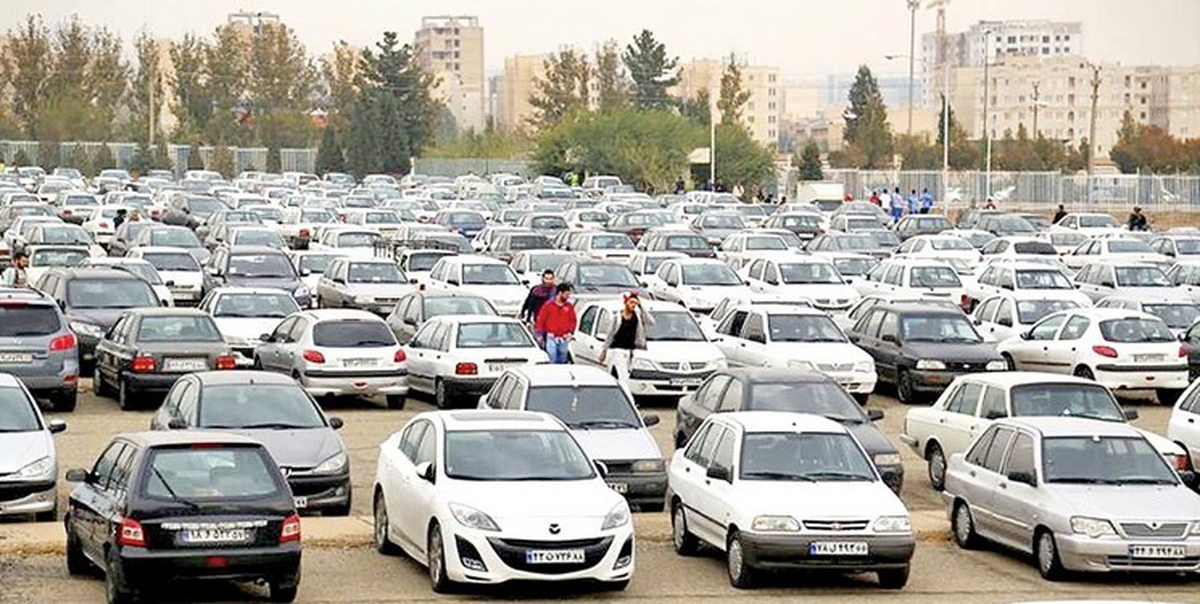 قیمت خودرو‌های داخلی و خارجی امروز ۸ بهمن ۱۴۰۲ | این خودرو ۷۷۰ میلیون تومان قیمت خورد + جدول قیمت