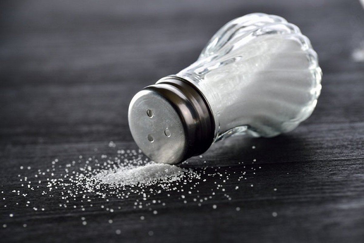 حذف نمکدان از سفره غذا ابتلا به این بیماری را کاهش می‌دهد