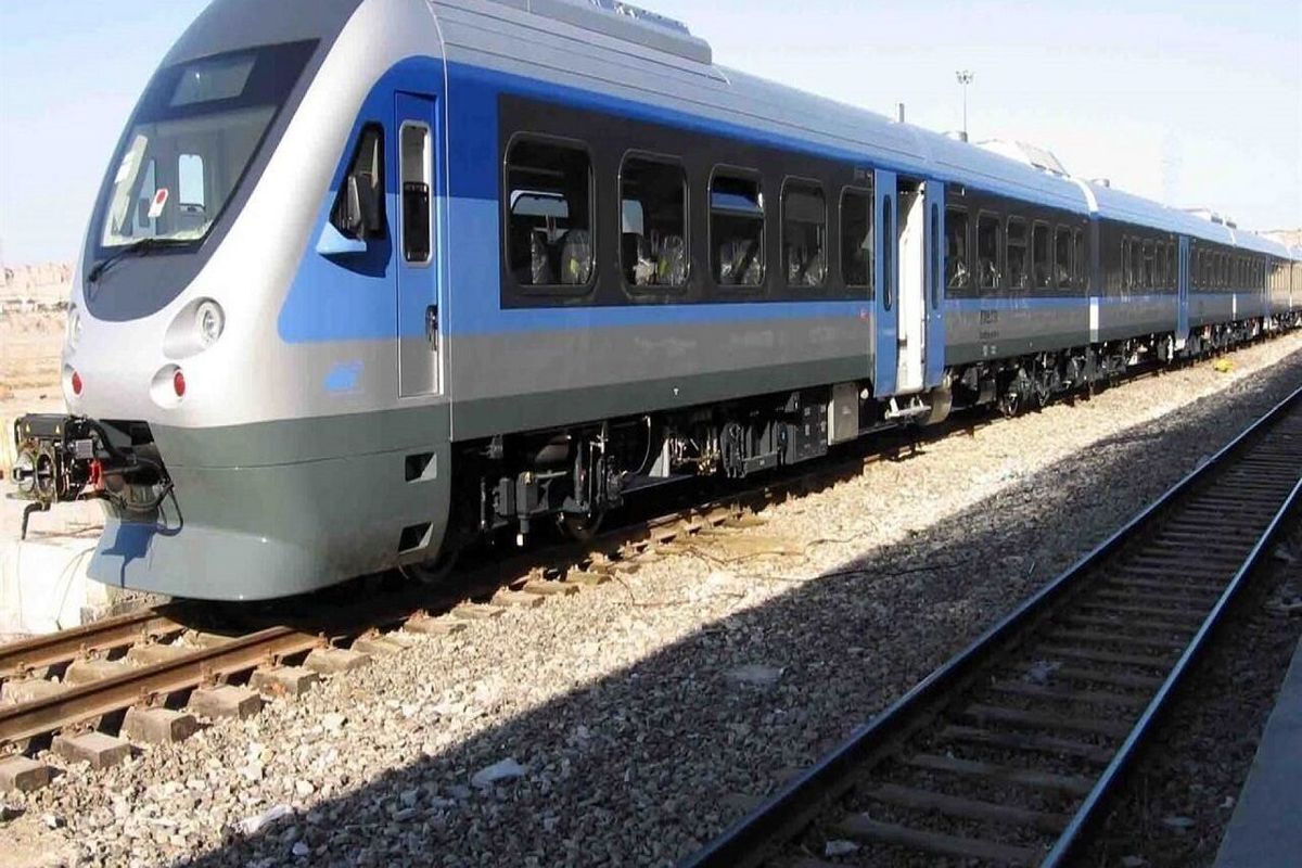 خبر فوری | مسافران قطار تهران سنندج در راه ماندند